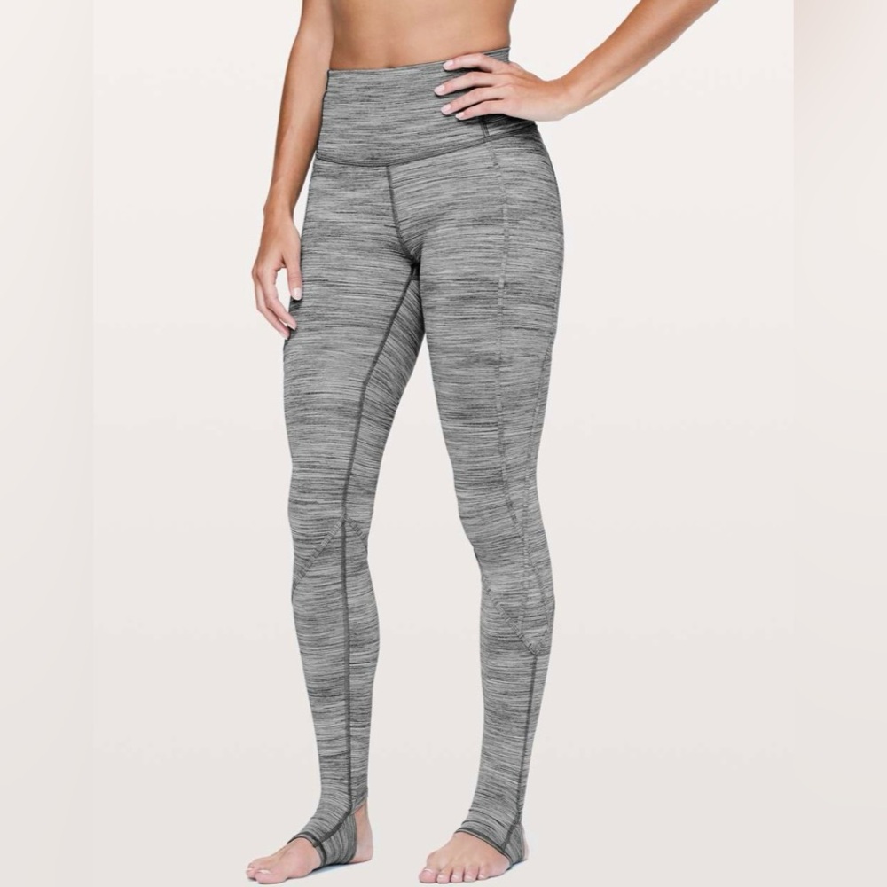Lululemon Moment to Movement Tights 28” size 6